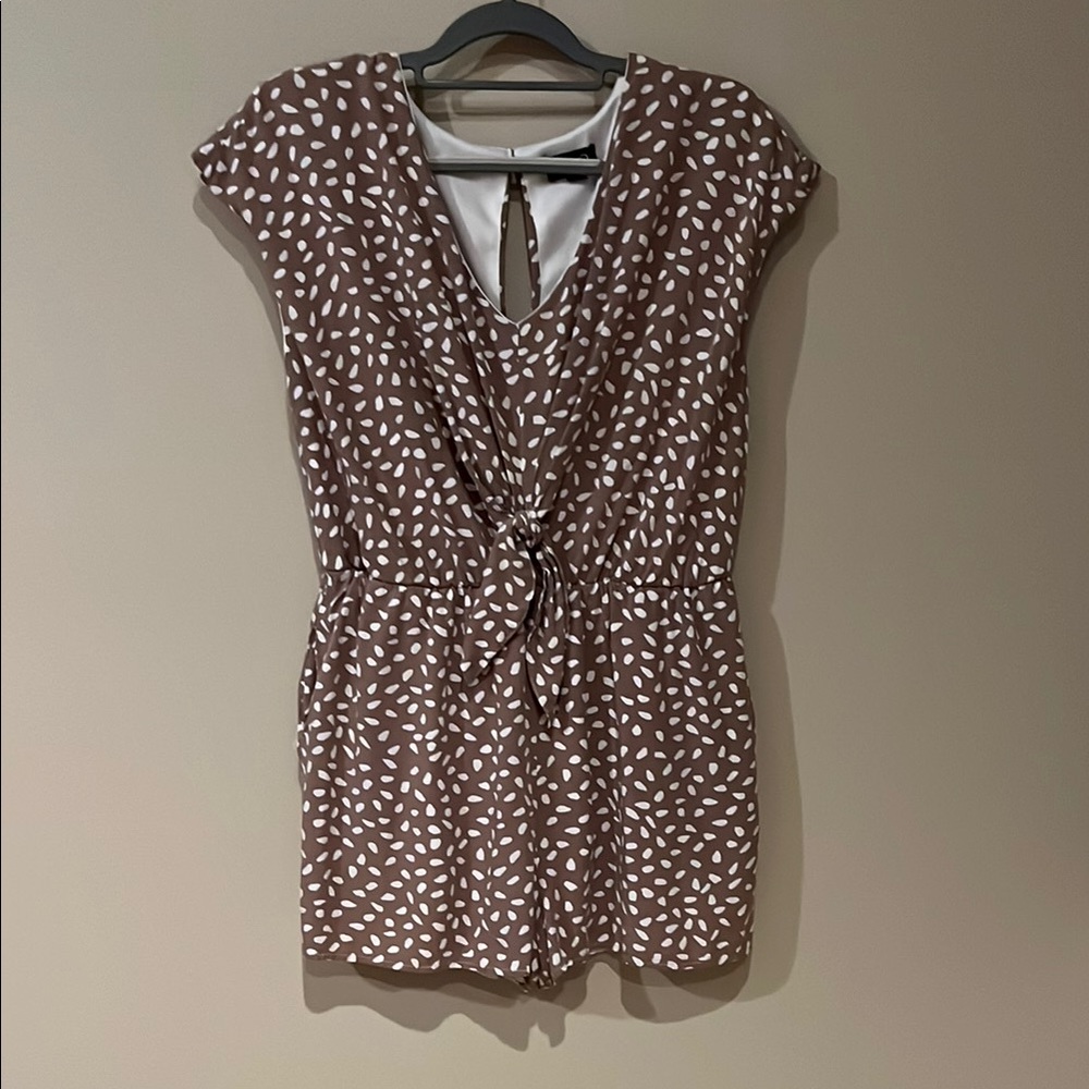 Romper Brown and White Pattern